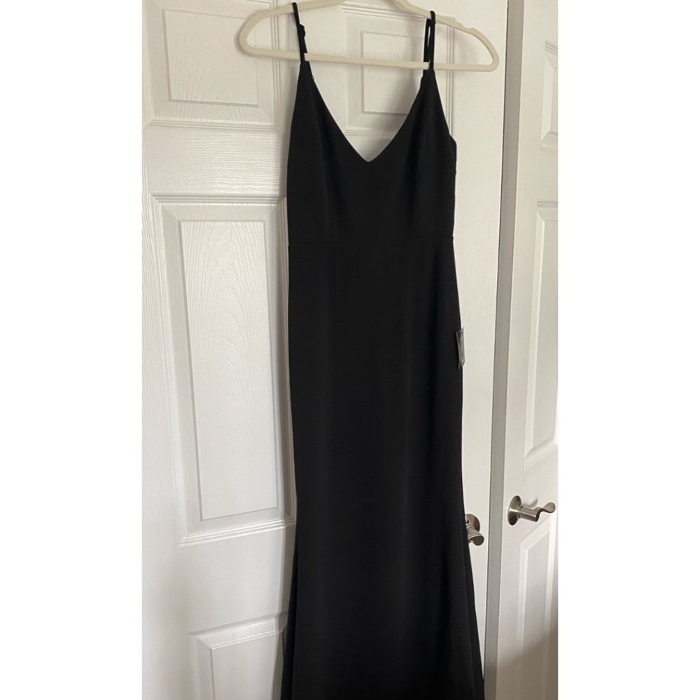 Lulus black gown